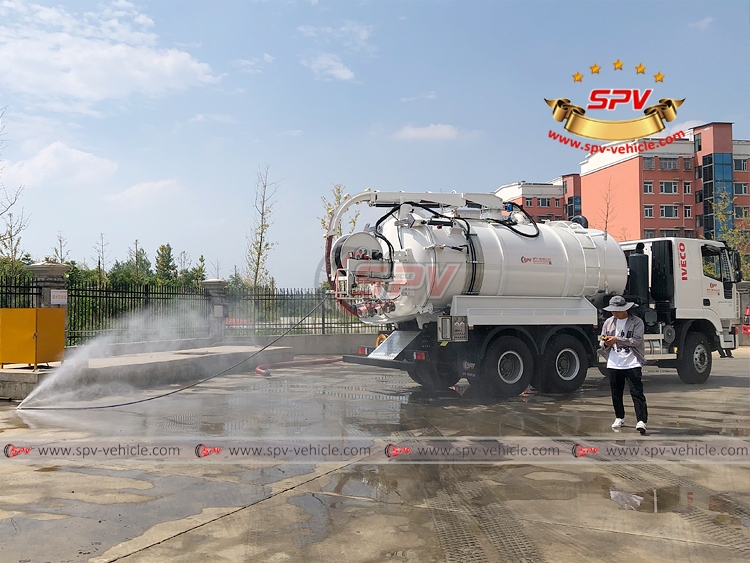 14,000 Litres Combination Sewer Cleaner IVECO - Jetting Test 14,000 Litres Combination Sewer Cleaner IVECO - Jetting Test